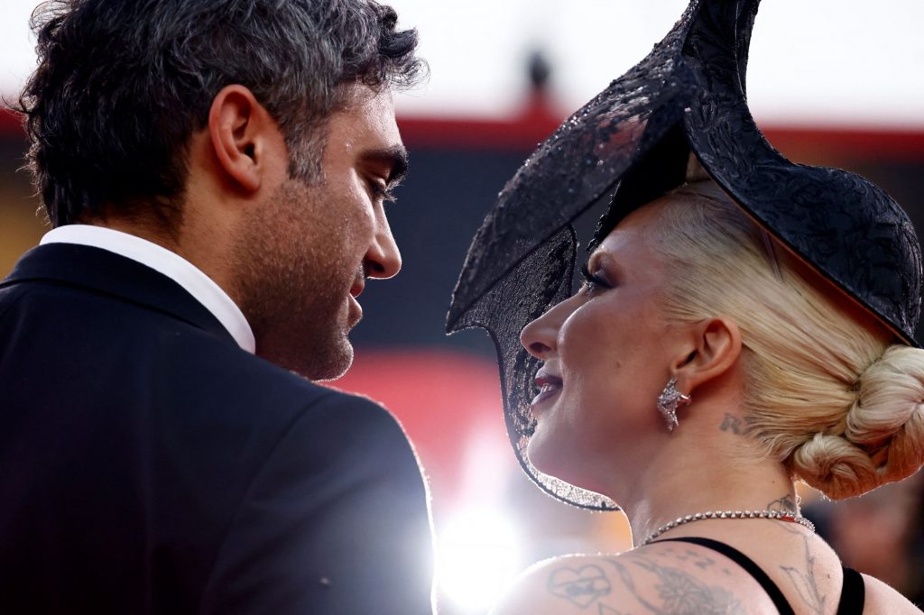 2024-09-04T170537Z_1503386987_RC2TT9AV1823_RTRMADP_5_FILMFESTIVAL-VENICE-JOKER-FOLIE-A-DEUX-1024x682