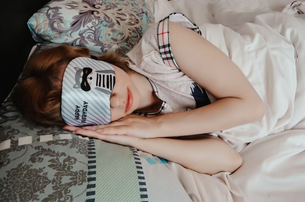 sleep-mask-53818401280-1024x681
