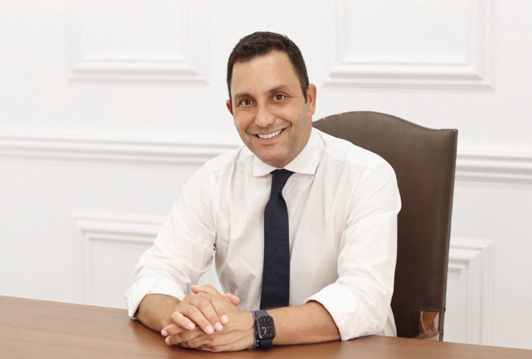 antonis-giannikoyris-