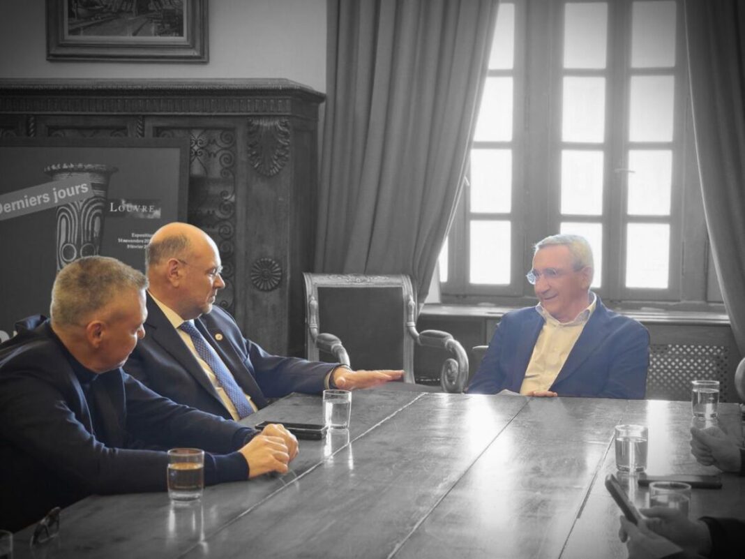 458afc94_6048_4430_9ad0_5b1f7325bf3c