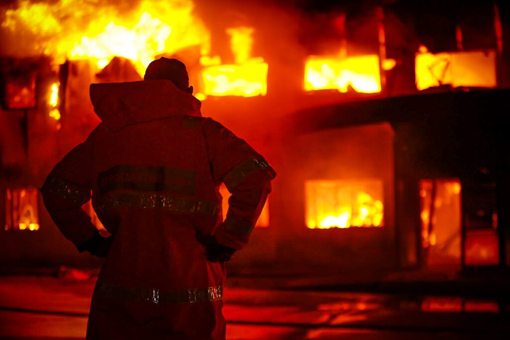 ΠΥΡΚΑΓΙΑ ΣΕ ΑΠΟΘΗΚΕΥΤΙΚΟ ΧΩΡΟ ΕΡΓΟΣΤΑΣΙΟΥ ΣΤΟ ΚΟΡΩΠΙ (EUROKINISSI/ΣΥΝΕΡΓΑΤΗΣ)