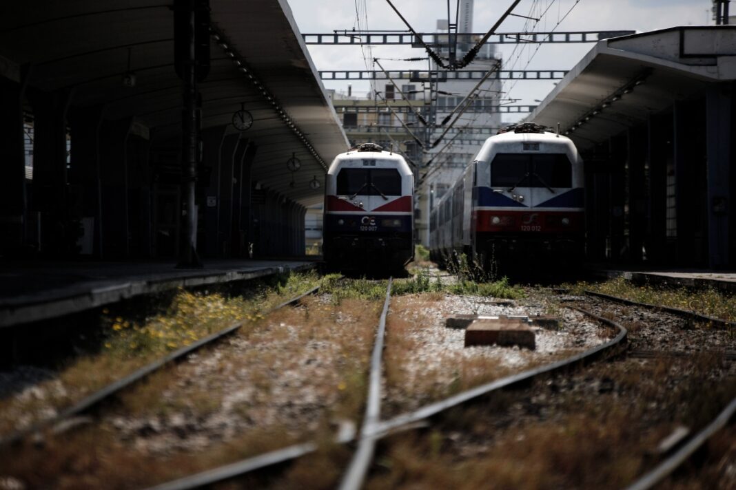 Greece; lines; OSE; strike; Thessaloniki; tracks; train; transport; transportation; Ελλάδα; Θεσσαλονίκη; ΜΜΜ; Μέσα Μαζικής Μεταφοράς; ΟΣΕ; απεργία; ράγες; σιδηροδρομικες γραμμες; τρένο;