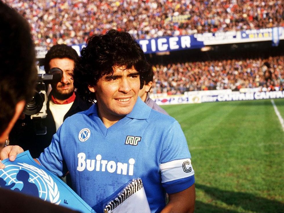 3233080-Maradona_Napoli