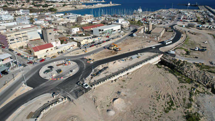 3a6dd615b255a89677637b6ded10740e-b