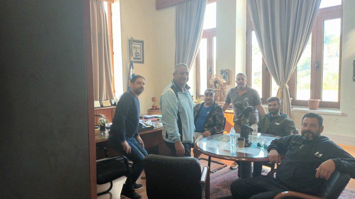 1f6de055a5272d30fcdddcd799379175-b