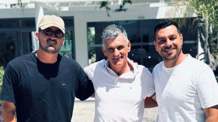 26e77aa36e0e711adc7bcca6d985ef7d-b