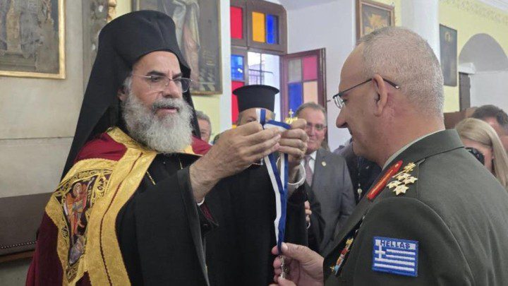 9c6da1cafb9c90b9b61a99f103d51de3-b