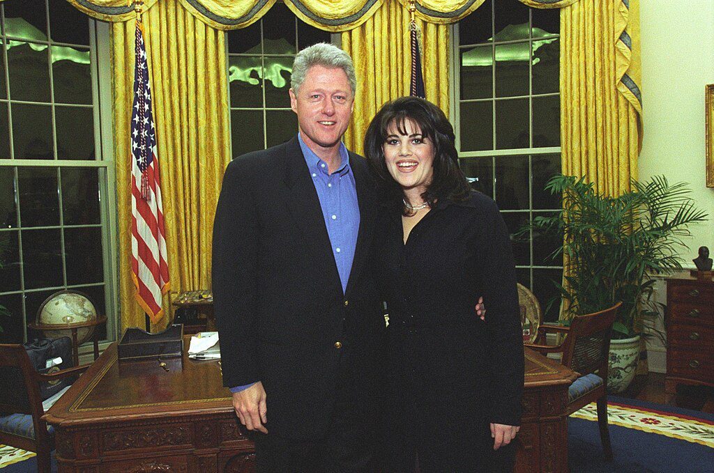 Bill_Clinton_and_Monica_Lewinsky_on_February_28_1997_A3e06420664168d9466c84c3e31ccc2f