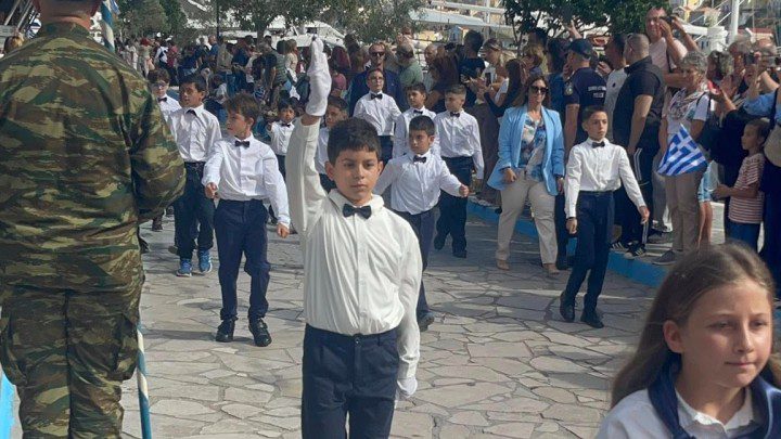 0560ae5d48a5059228d6fce850ffbe28-b