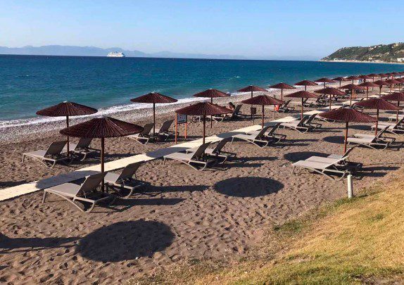 374011ef76f576419595902956a5e3e1-b